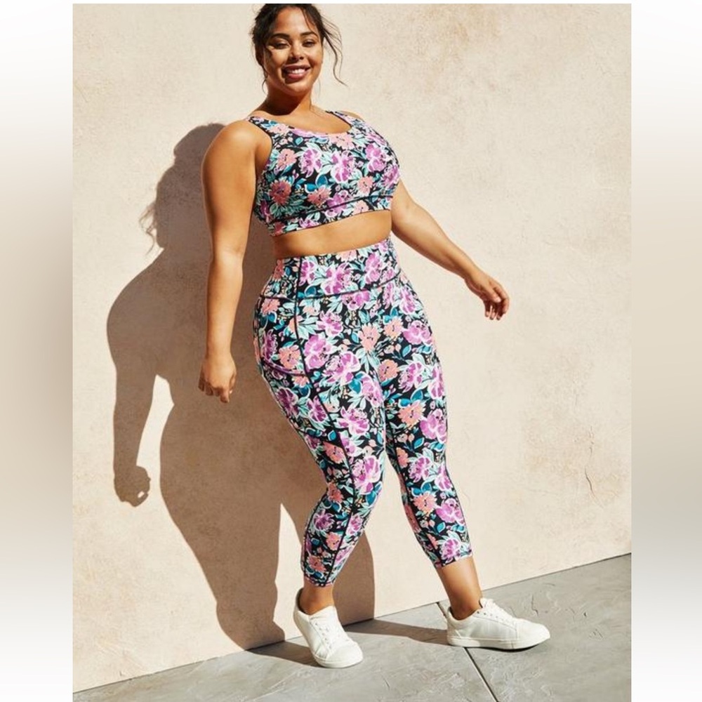 NWT torrid active crop leggings